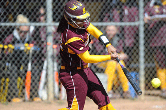Salisbury Softball Outlasts St. Thomas 3-2 in Extra Innings To Earn Berth in NCAA Championship Series