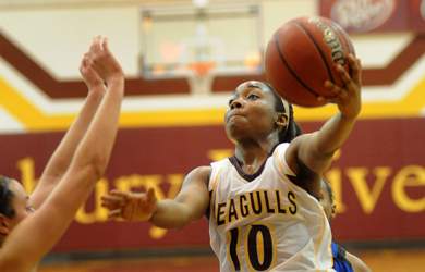 Salisbury Soph. Guard Anna Hackett Named CAC Women's Basketball Player Of The Week