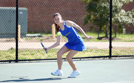 Frostburg State Upends York In Opening Round Of CAC Women's Tennis Tournament; Bobcats Advance To Semifinals With St. Mary's